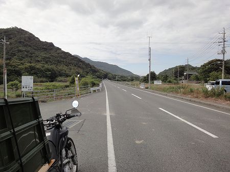 �~�����Q