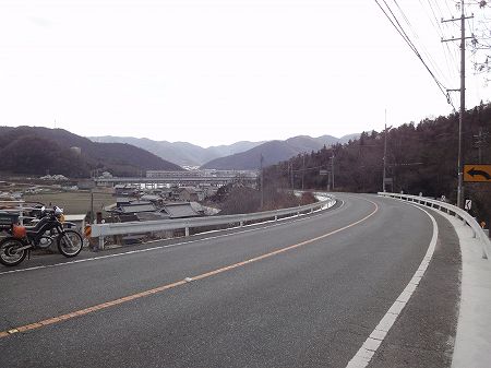 �T�������U