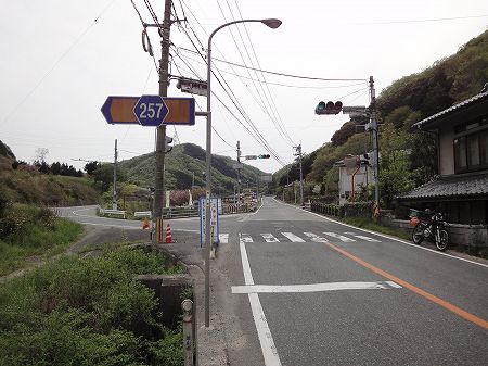 �e�����U