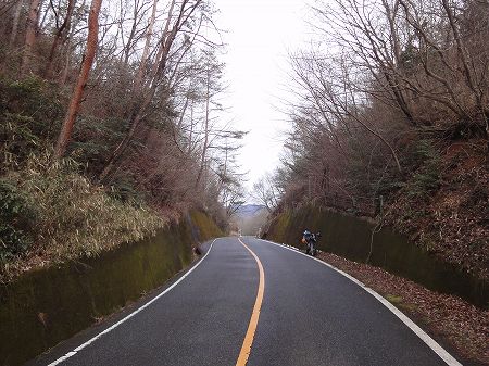 ���m�ؓ��R