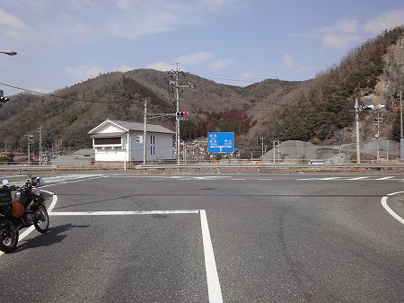 �������V