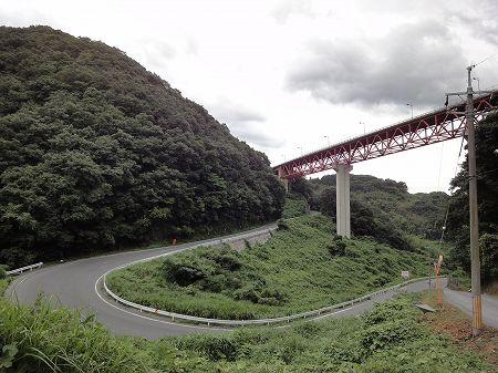 �������U