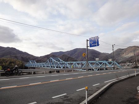 �������P