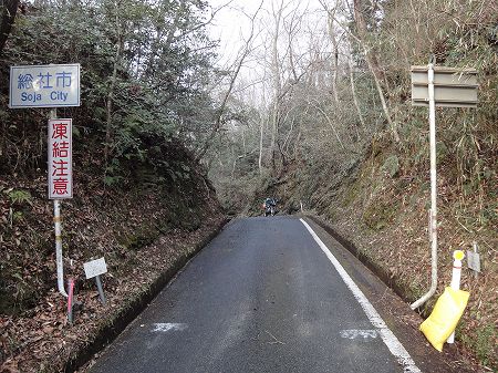 �������T