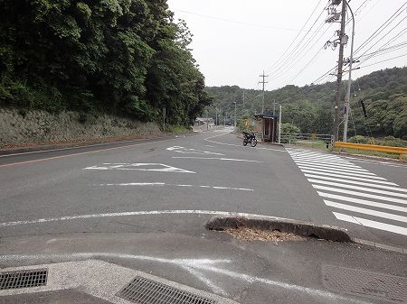 ���g�˓��P