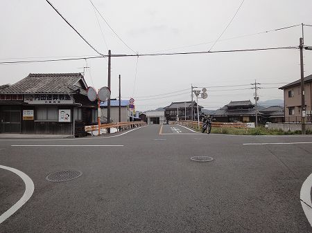 ���g�˓��V