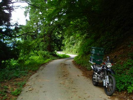 ���J���R