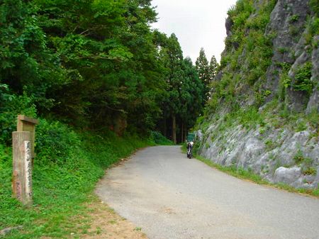 ���J���S