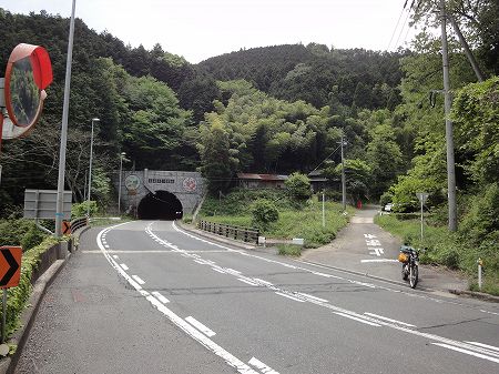 �������V