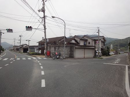 ���m�]���P