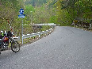 �����q��1