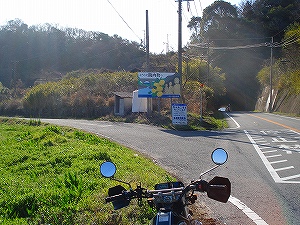 ���g���l����O�ŕ��򂷂鋌��