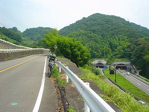 宇津ノ谷大正隧道[ORRの道路調査報告書]