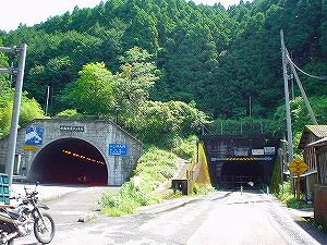 ���É�詓�