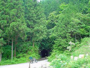 �\���q詓�