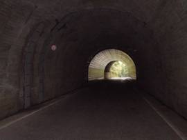 末続隧道