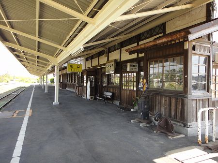 ��Љw�̃z�[���@���Ƃ̂ς킷��