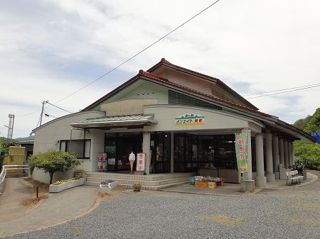 ���̉w�T���G�C�g���s�@���Ƃ̂ς킷��