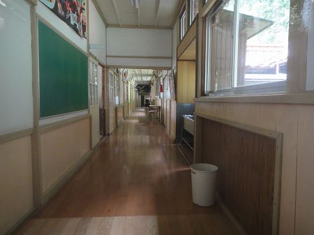 �����钬����ˏ��w�Z�̘L���@���Ƃ̂ς킷��